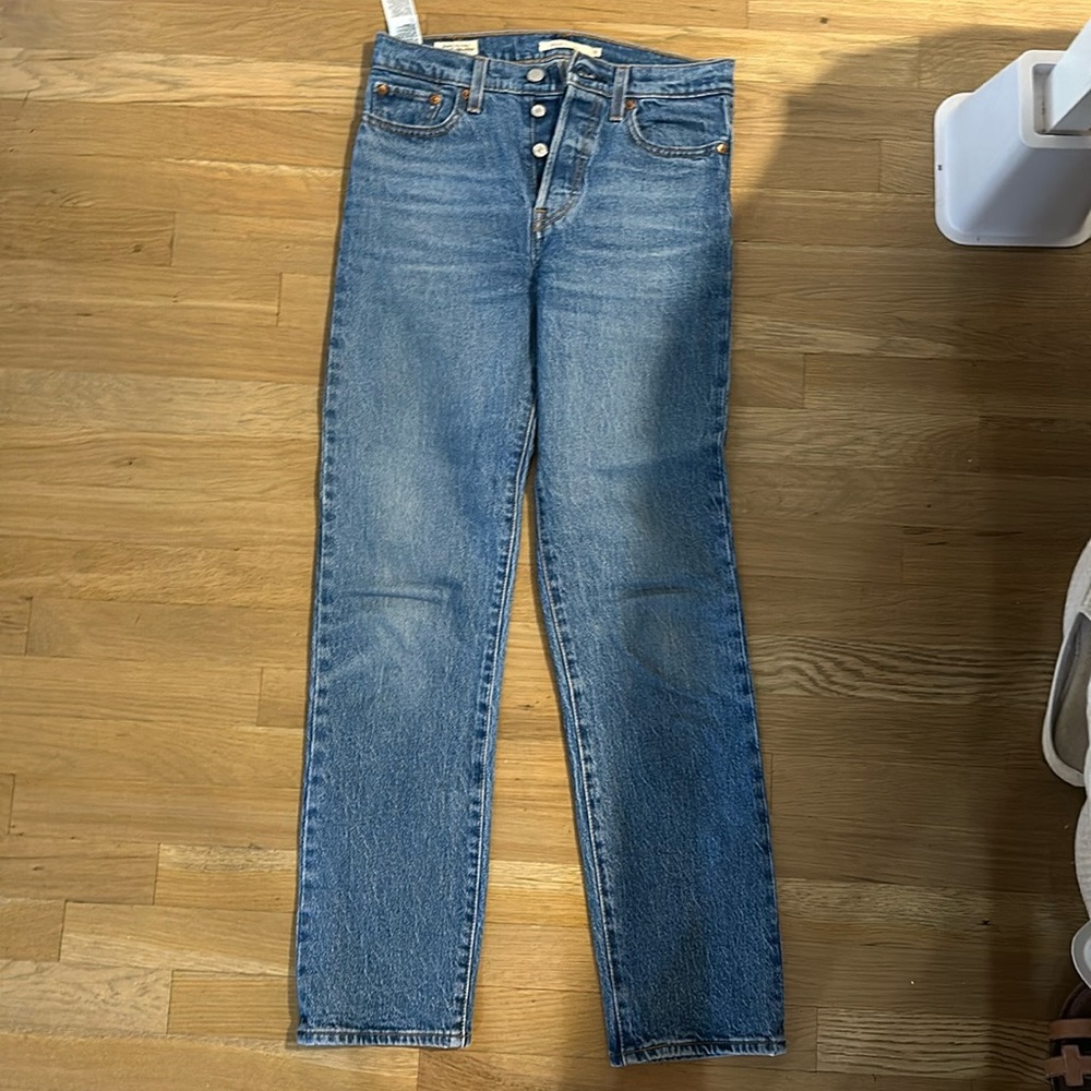 Levi’s wedgie straight Jean